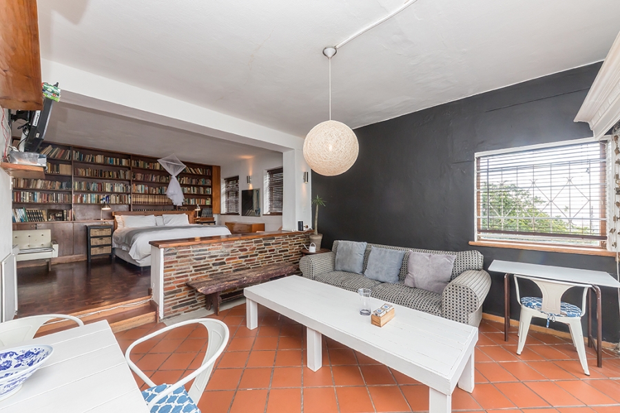 To Let 1 Bedroom Property for Rent in Green Point Western Cape